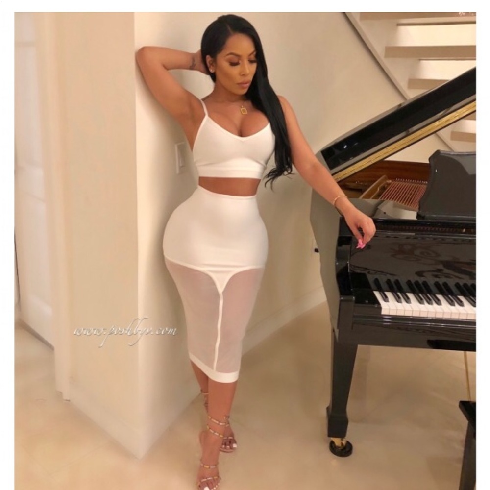 2 piece white skirt set